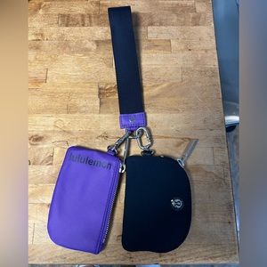 NWOT Lulu Lemon Dual Pouch Wristlet
